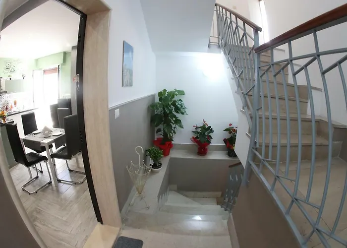 La Casa Di Luce Bed & Breakfast 4*